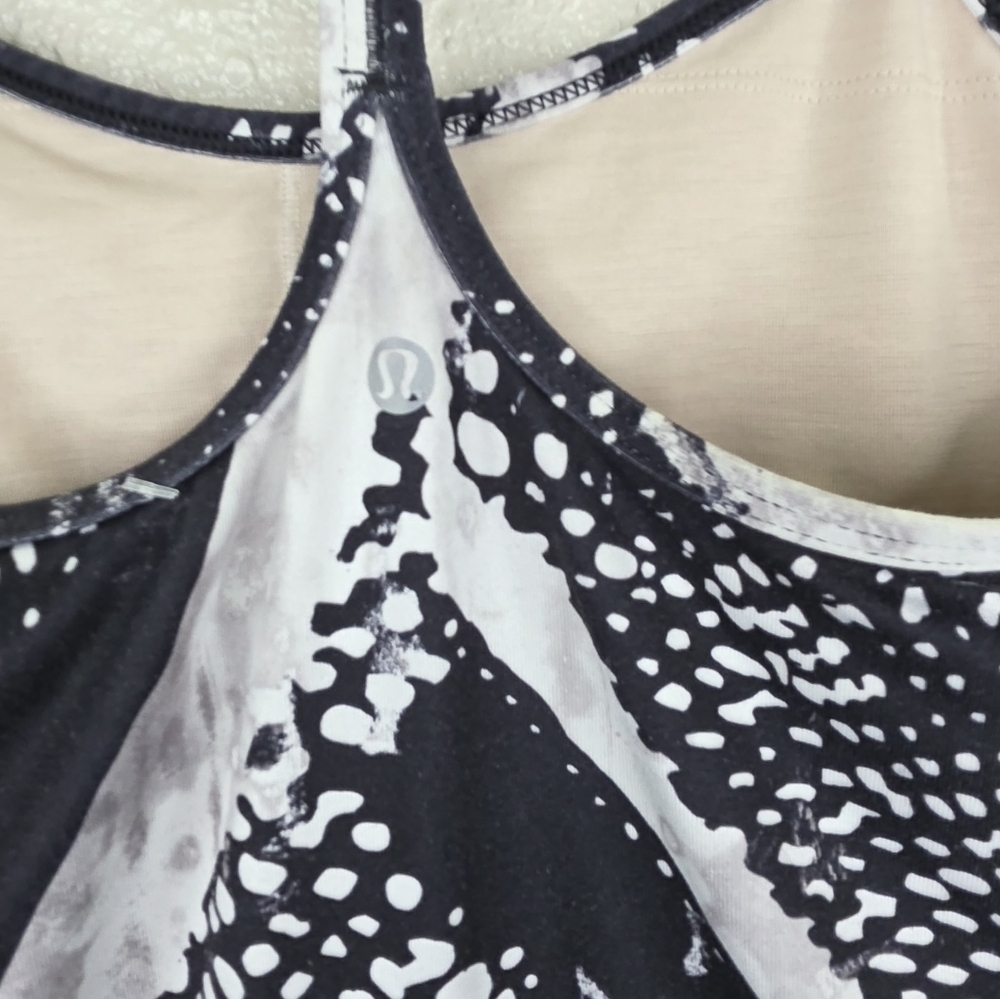 Lululemon Power Y Static Mist Racerback Black Gray White Tank Top Size 4 Long - Picture 10 of 16